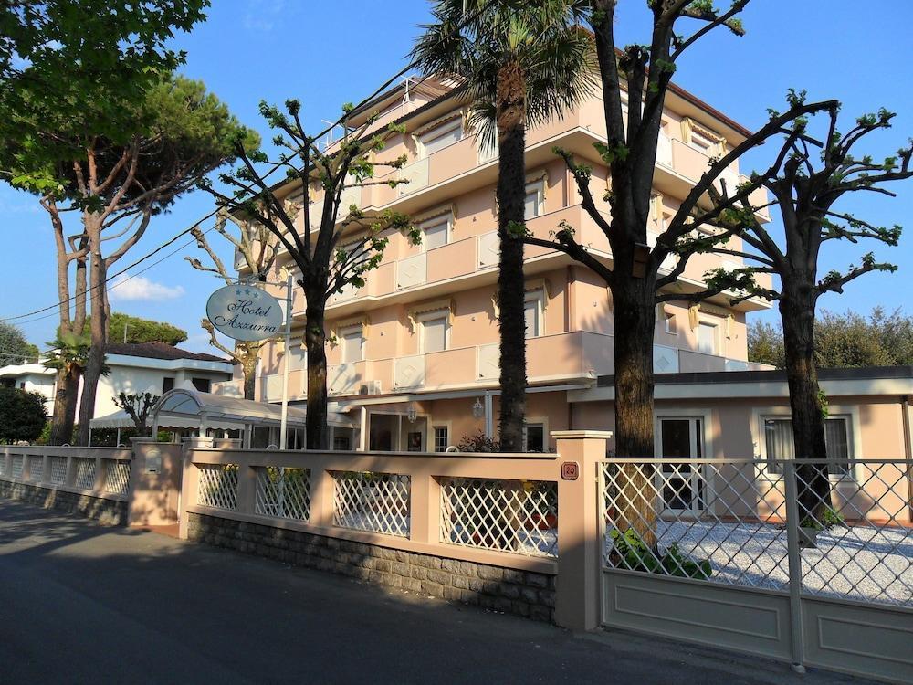 Hotel Azzurra マリーナ・ディ・ピエトラサンタ エクステリア 写真