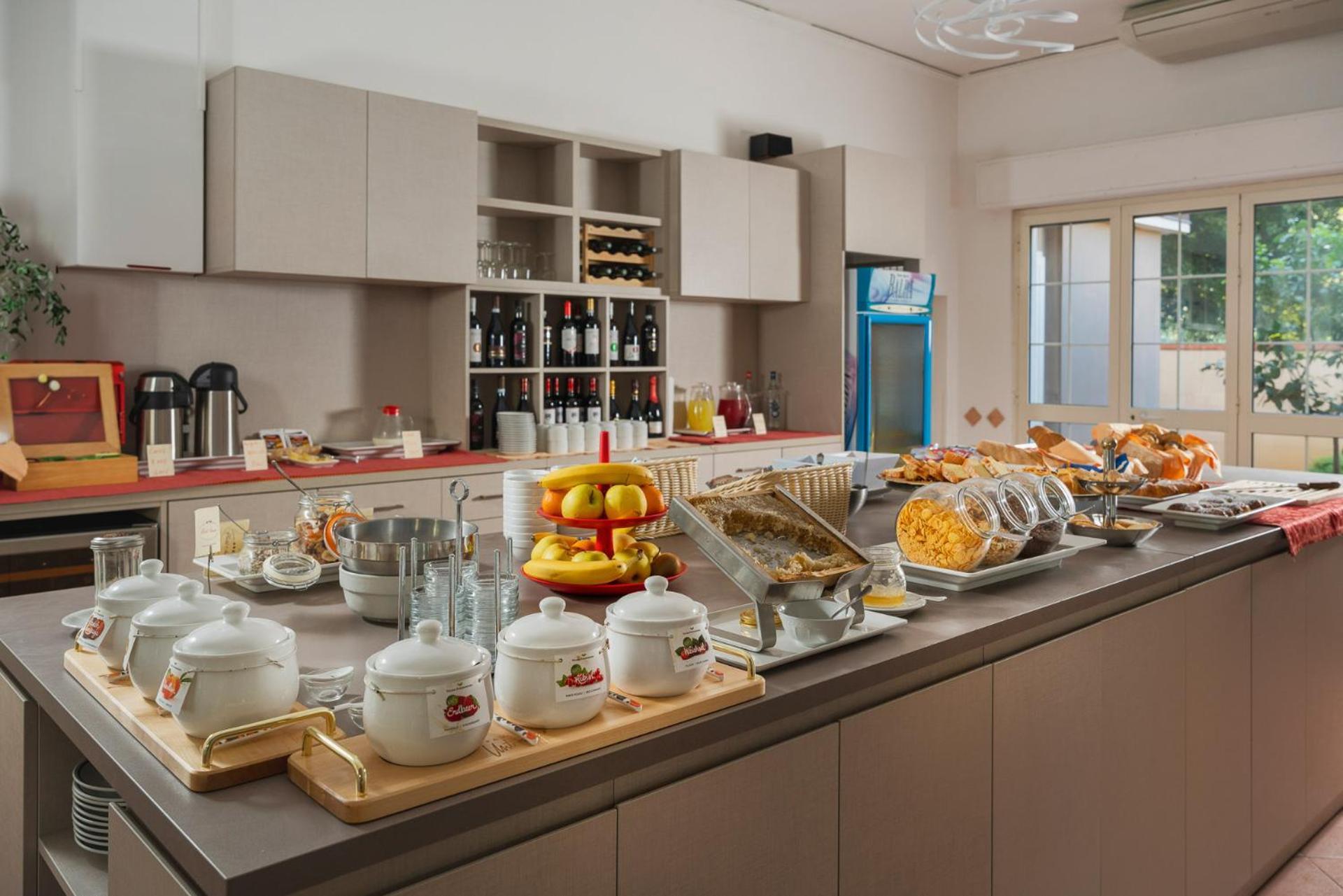 Hotel Azzurra マリーナ・ディ・ピエトラサンタ エクステリア 写真