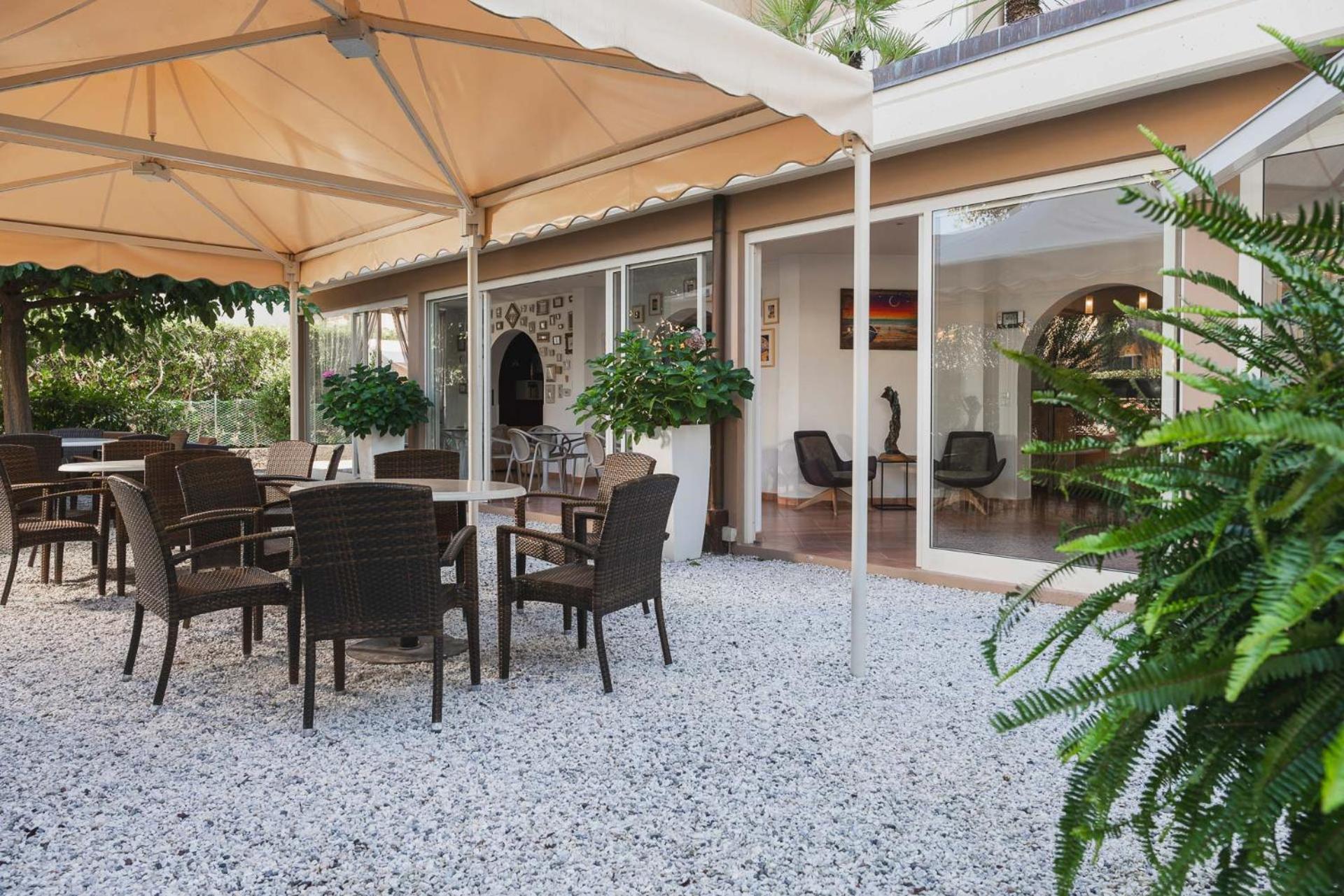 Hotel Azzurra マリーナ・ディ・ピエトラサンタ エクステリア 写真