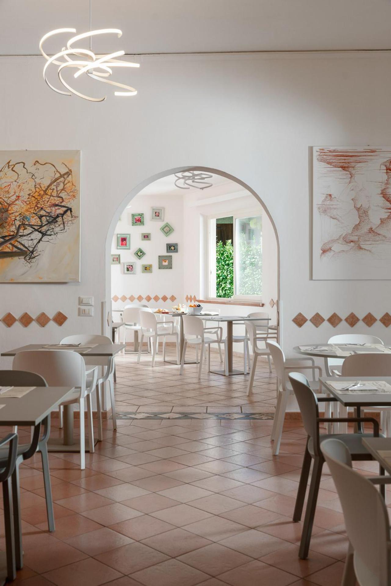 Hotel Azzurra マリーナ・ディ・ピエトラサンタ エクステリア 写真