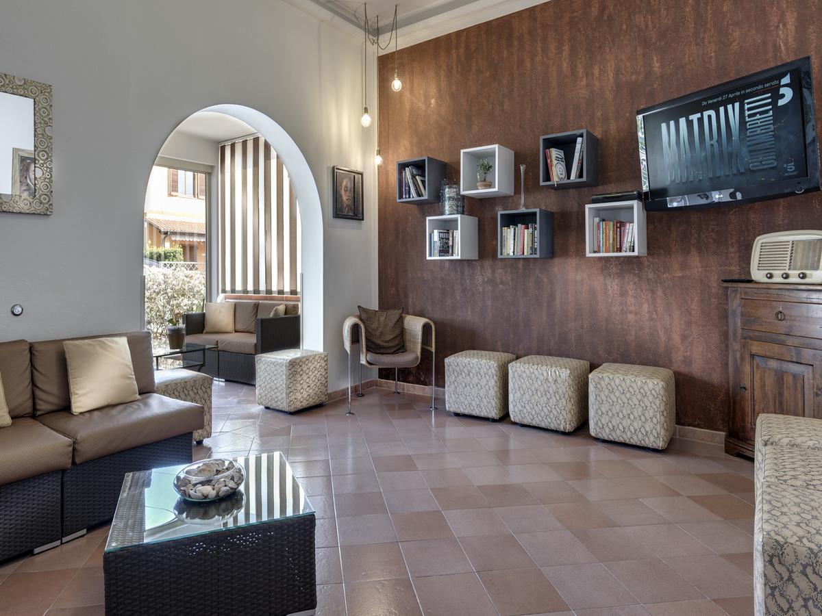 Hotel Azzurra マリーナ・ディ・ピエトラサンタ エクステリア 写真